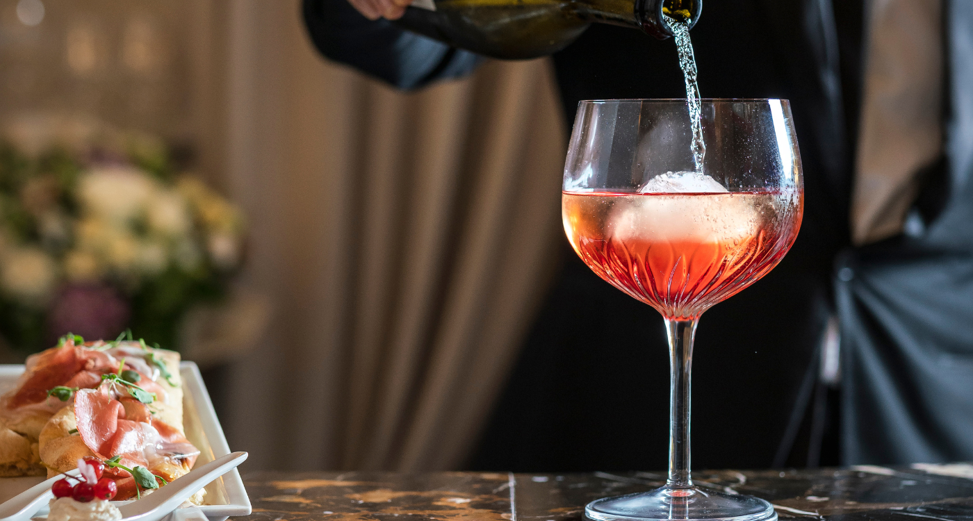 Aperitif in the Garden with DJ Set